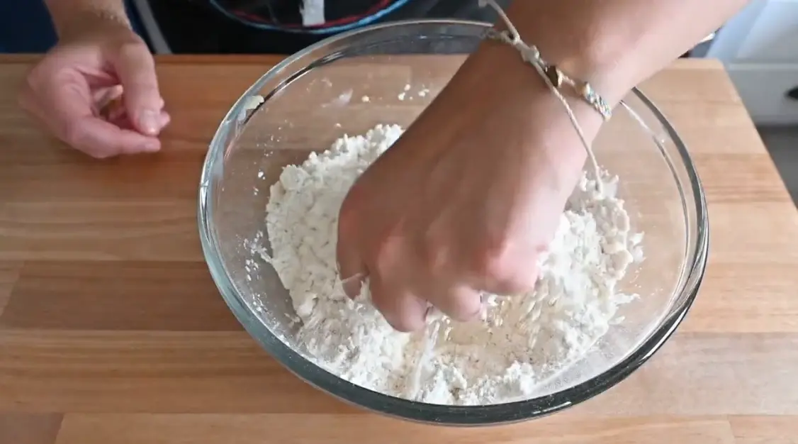 cracker barrel biscuit recipe step 4