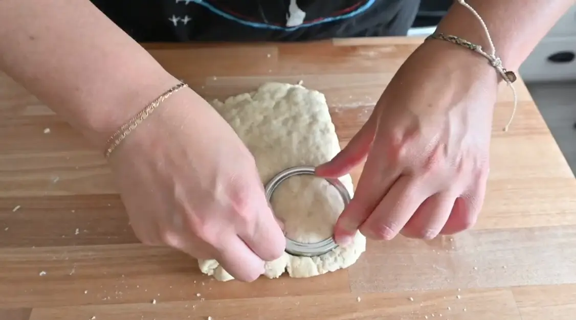 cracker barrel biscuit recipe step 8